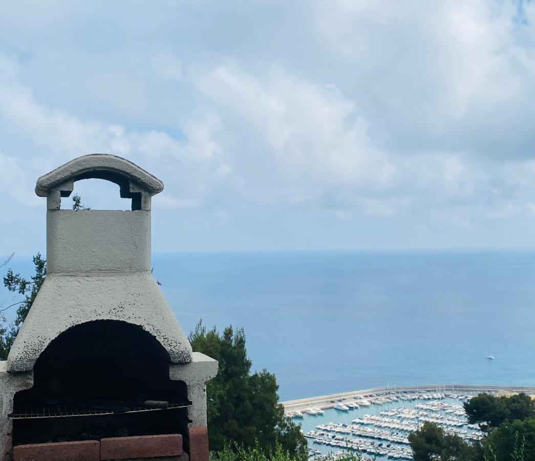 Apartment “da Senso” Relax Nel Vista Mare Finale Ligure